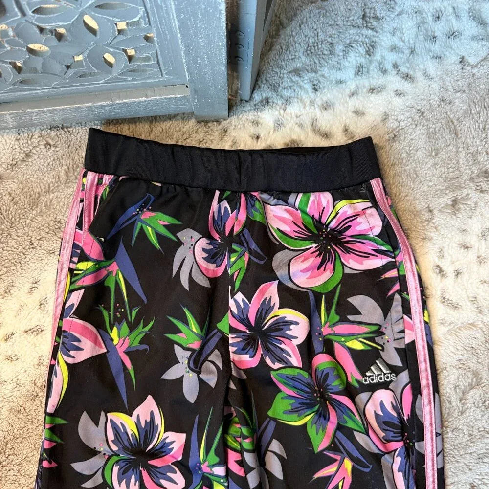 Adidas bright floral joggers girls size 14 sporty athletic activewear barbiecore